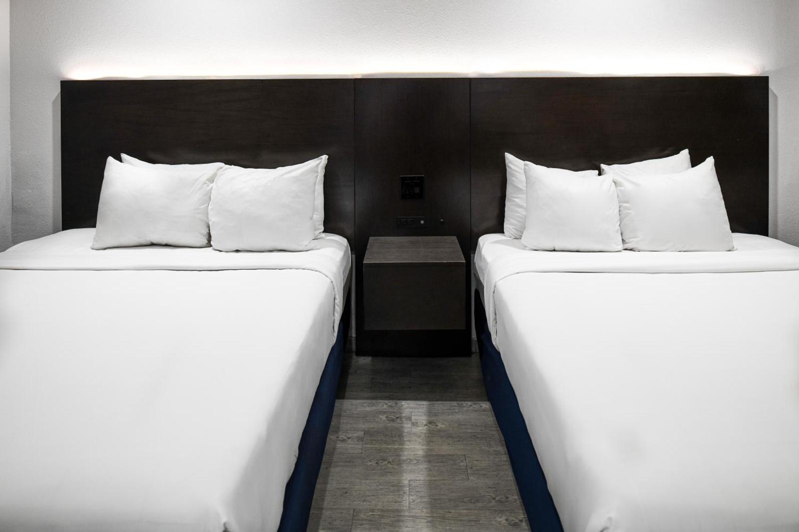 Hollywood Inn Express LAX