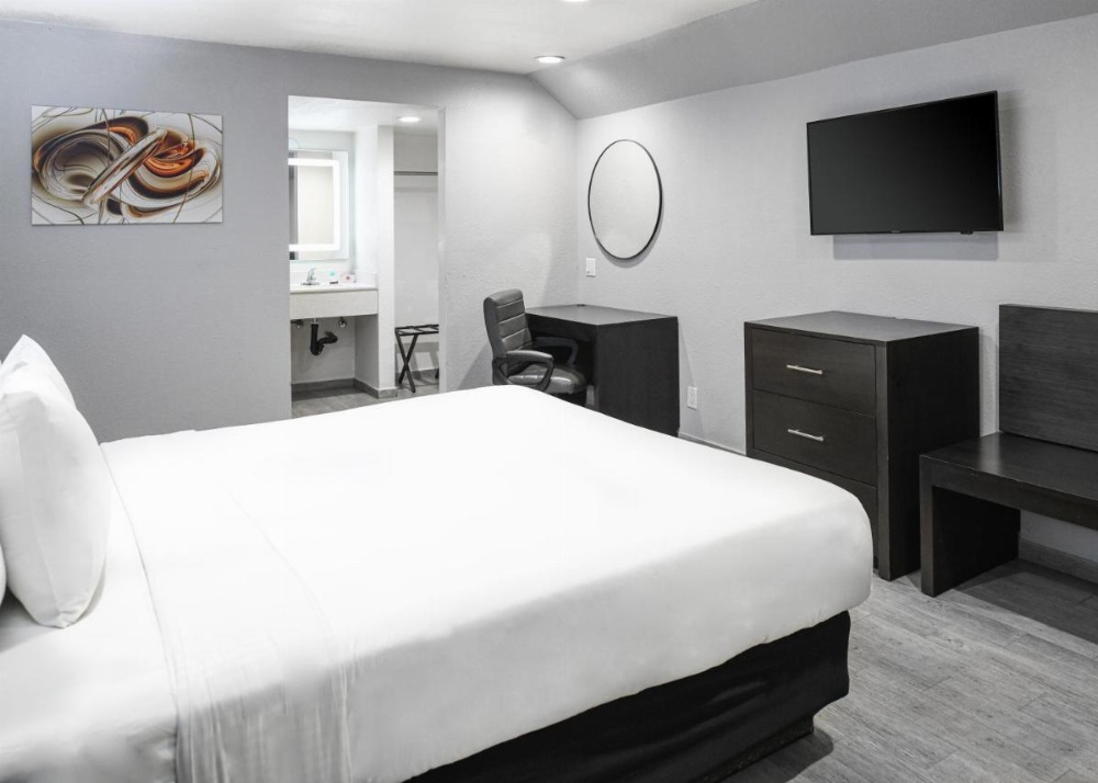 Hollywood Inn Express LAX